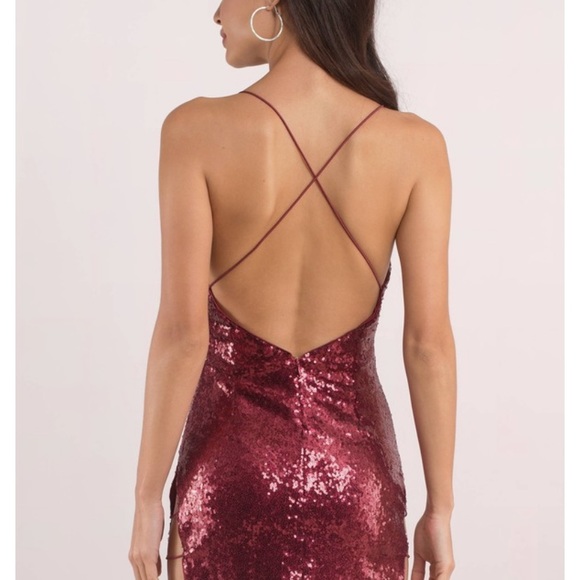 Tobi’s red sequin dress - Picture 2 of 3